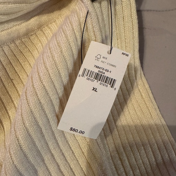 Banana republic off shoulder, extra large cream, long sleeve sweater . NWT - Picture 5 of 8